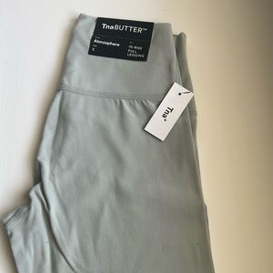 TnaBUTTER Aritzia Leggings